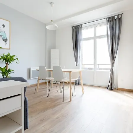 Diderot - Beautiful Cosy In - Gare דירה